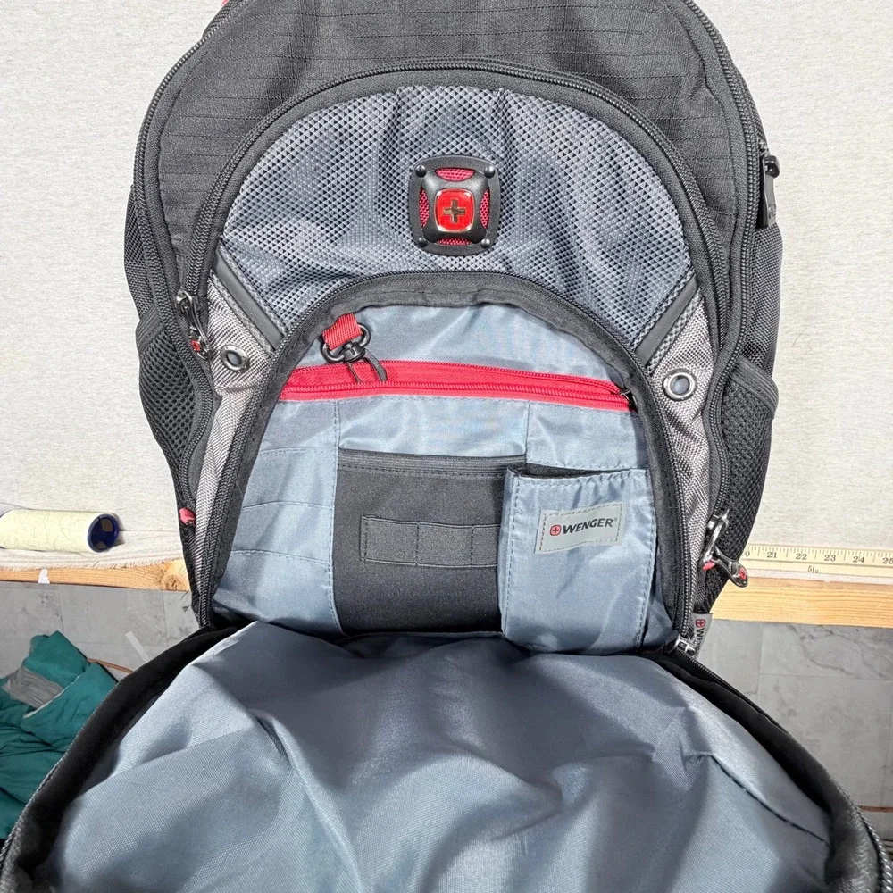 Wenger SwissGear Laptop Backpack Black Gray Red Padded Travel School Bag